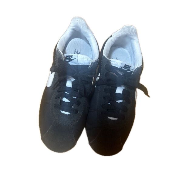 NIKE スニーカー