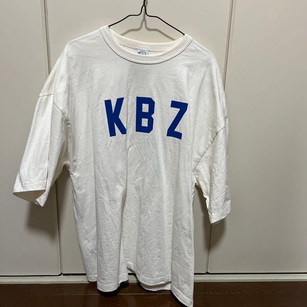 KEBOZ × FROCLUB KBZ ケボズ ロゴ プリント Tシャツ 白 ホワイト インナー