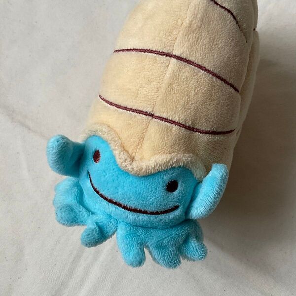 ポケモン ポケモンセンター へんしんメタモン オムナイト