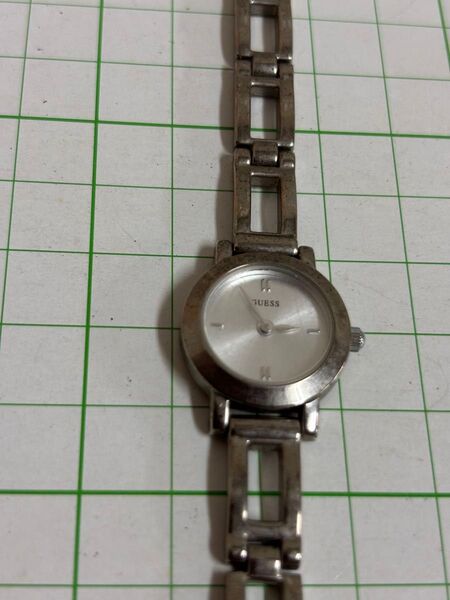稼働品!guessの腕時計!