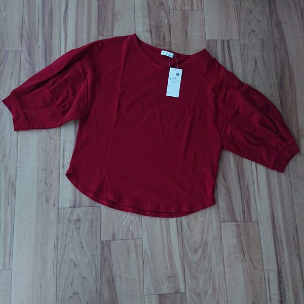【新品】ふんわり袖 プルオーバー カットソー Tシャツ ボルドー