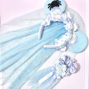 Disney 花嫁カチューシャ シュシュ 水色 蜘蛛