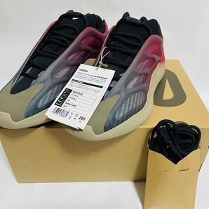 【1点限定】アディダス YEEZY 700 V3 "フェードカーボン"