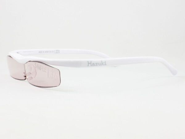 日本製◆ハズキルーペ クール カラー 1.32倍 白◆量販店 見 本 品 老眼鏡 拡大鏡 リーディンググラス シニアグラス スマホ パソコン