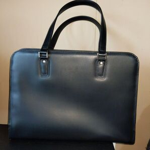 ビジネスバッグ LES MUES