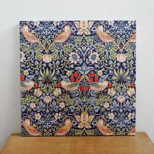 ファブリックパネル William Morris ウィリアムモリス Strawberry Thief いちご泥棒 30×30cm アートパネル インテリア 壁掛け 青