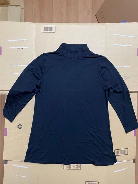 ¥1280→お値下げ◯長袖デザインハイネックシャツ黒※M-L※ポリエステル60%レーヨン35%ポリウレタン5%弱伸縮※埃吸い易い!