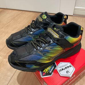 美品 最終値下げ、monster スニーカー
