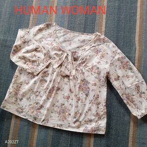 HUMAN WOMAN 優しい花柄の ブラウス 9分丈
