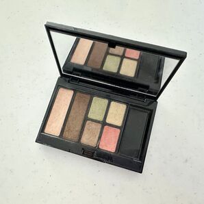完売 GU マルチパレット アイシャドウ