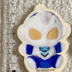 ウルトラマンゼット ふわふわお座りぬいぐるみステッカー 特典