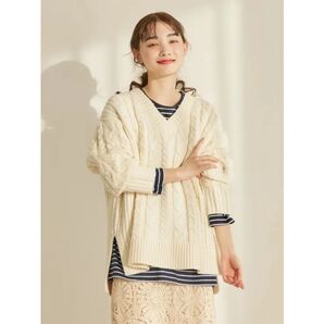 AMERICAN EAGLE ざっくりVネックケーブルニットプルオーバー ゆったり