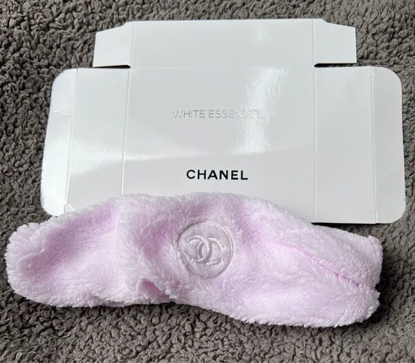 シャネル もこもこ マイクロファイバー ヘアバンド ベビーピンク ホワイトエッセンシャル ノベルティ 非売品 CHANEL