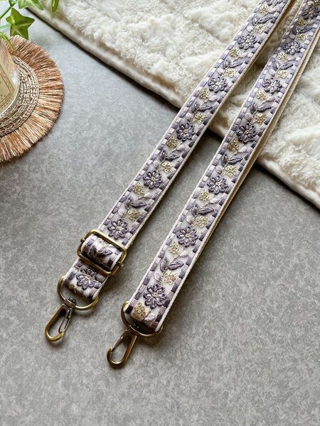 【インド刺繍リボン】ショルダーストラップ!長さが調整出来ます。