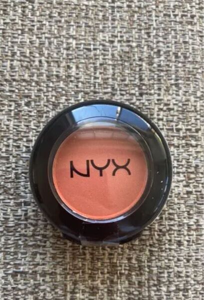 新品未使用 NYX★マットオレンジアイシャドウ テラコッタアイシャドウ