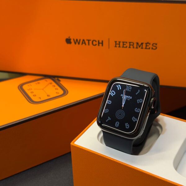 ☆即決 美品 Apple Watch series6 HERMES 40mm アップルウォッチ 黒 エルメス GPS+Cellular ステンレス シリーズ6 817