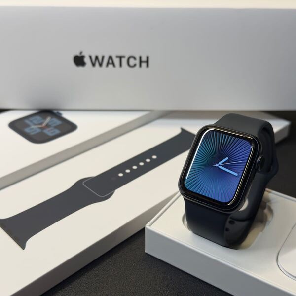 ☆即決 ケア+ オススメ Apple Watch SE2 40mm ミッドナイトアルミニウム アップルウォッチ GPSモデル 908
