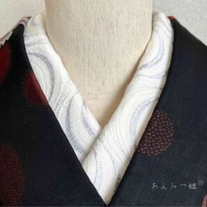 綿の刺繍半衿 白銀