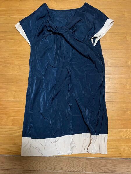 女性用 半袖ワンピース Mサイズ