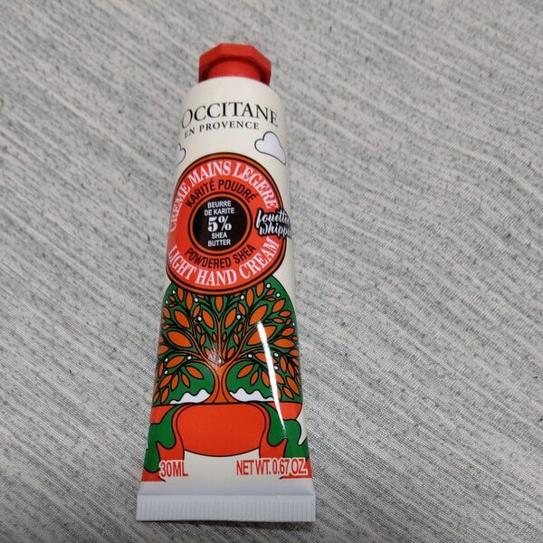 ロクシタン ルミナスパウダー スノーシア ハンドクリーム 30ml