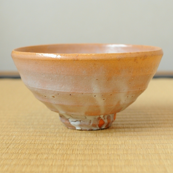 坂田慶造 萩茶碗 枇杷色 ( 十五代 坂田泥華 15代 )