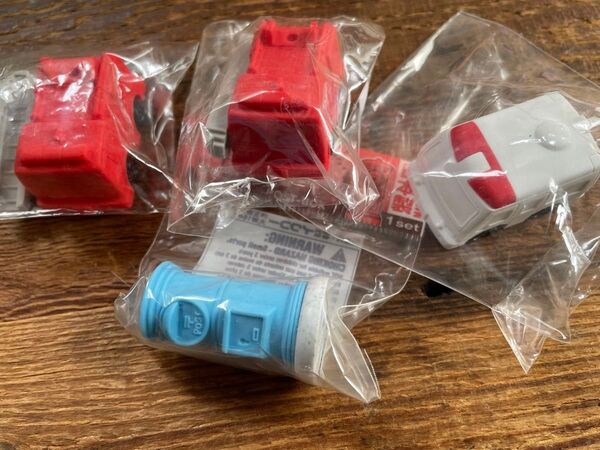 おもしろ消しゴム 消防車はしご車 救急車 ポスト 4個セット+おまけ 消しゴムコレクション