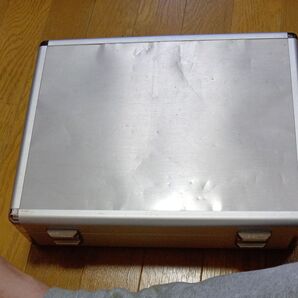 時計 ジュラルミンケース