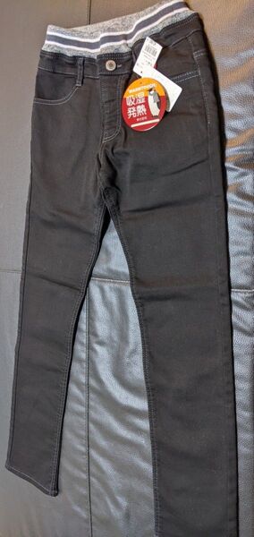 新品未使用タグ付き 150センチ あったか素材パンツ ズボン 黒