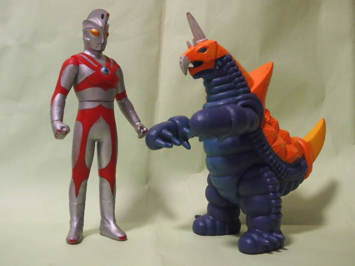 Yahoo!オークション -「ウルトラ怪獣シリーズ バキシム