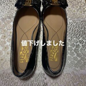 値下げしましたフェラガモバレーシューズ