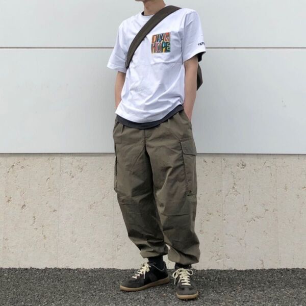 UNIQLO UT ユニクロ テート美術館 UT ホワイト S