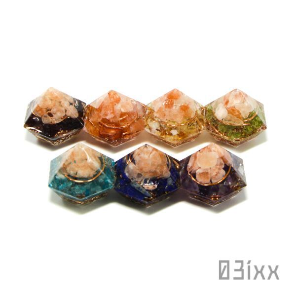 【送料無料・即決】 盛塩 オルゴナイト ダイヤ 台座なし 7点セット レインボー チャクラカラー 天然石 厄除け 浄化 インテリア