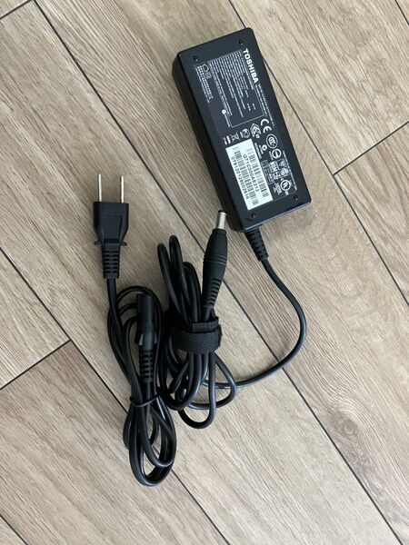 東芝純正ACアダプター PA3714U-1ACA 19V3.42A