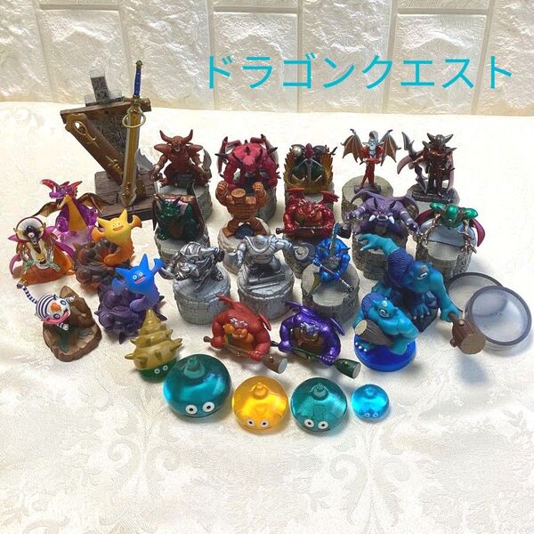 ドラゴンクエスト ミニ フィギュア・ボトルキャップ・ガチャフィギュアなど