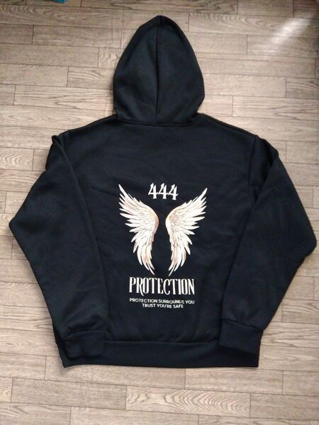 値下げ!パーカー スウェット 羽 ブラック 裏起毛 L XL