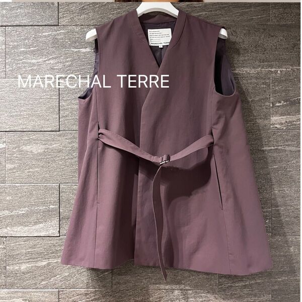 美品 MARECHAL TERRE マルシャルテル ベルト付きベスト ジレ