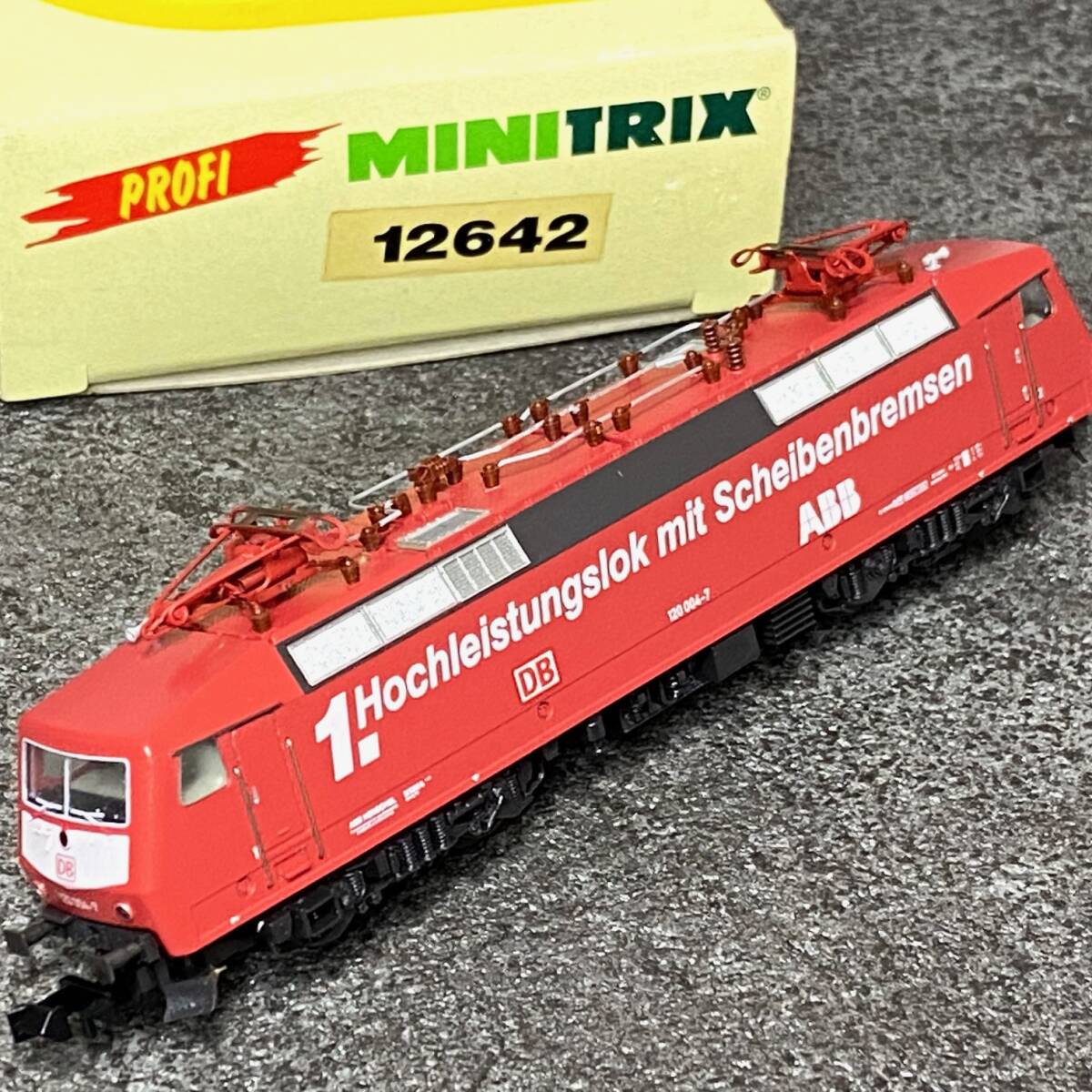 minitrix ミニトリックス スイス鉄道SBB RE4/4型機関車 貨車 minitrix ミニトリックス スイス鉄道SBB RE4/4型機関車 貨車