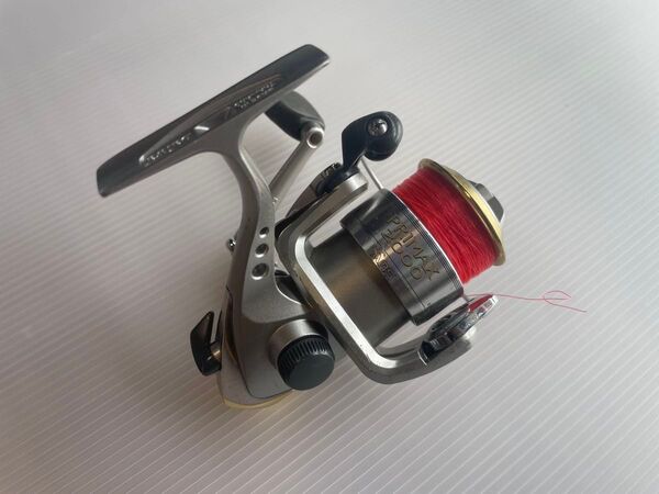Daiwa PRIMAX2000 リール