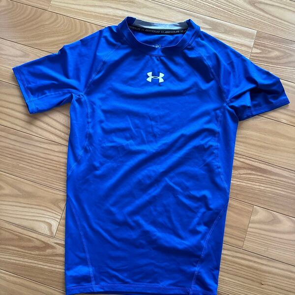 UNDER ARMOUR アンダーシャツ