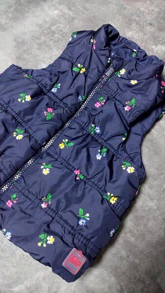 かなり美品 babyGAP ベスト 95cm ネイビー 花柄 ベビー 女の子