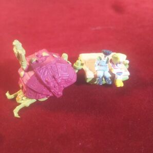 ゾイド カプセルトイ バン、フィーネ