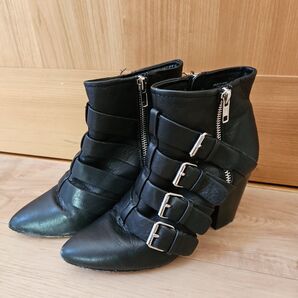 ☆REBECCAMINKOFF☆ブラックベルトショートブーツ☆美品6ハーフ☆