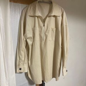 今月の値下げ→アイボリー ポリエステル シャツ Mサイズ