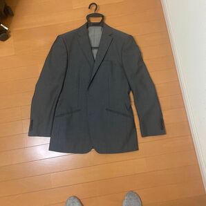 スーツ