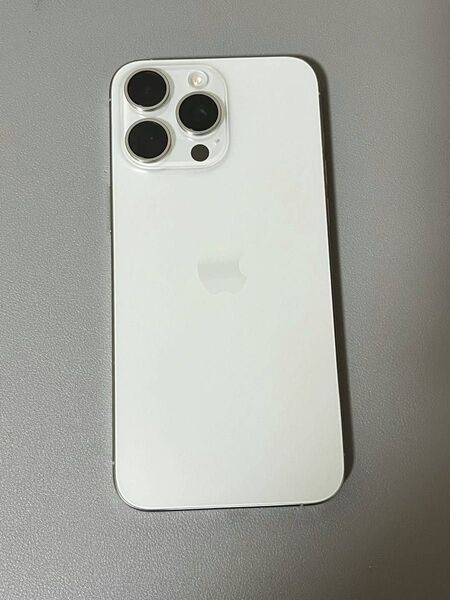 超美品 iPhone15 Pro Max 256GB ホワイトチタニウム SIMフリー 中国版