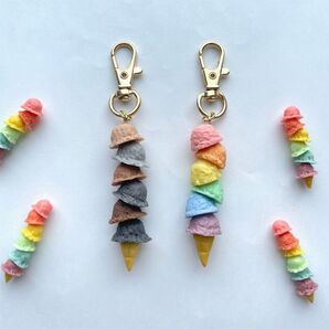 6段のチョコアイスクリームのキーホルダー チャーム