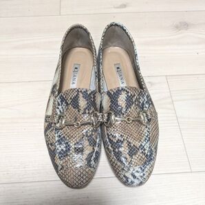 ★DIANAパイソン型押し柄革ローファー★最終お値下げ不可