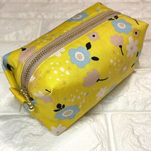 No.87 ハンドメイド キャラメルポーチ