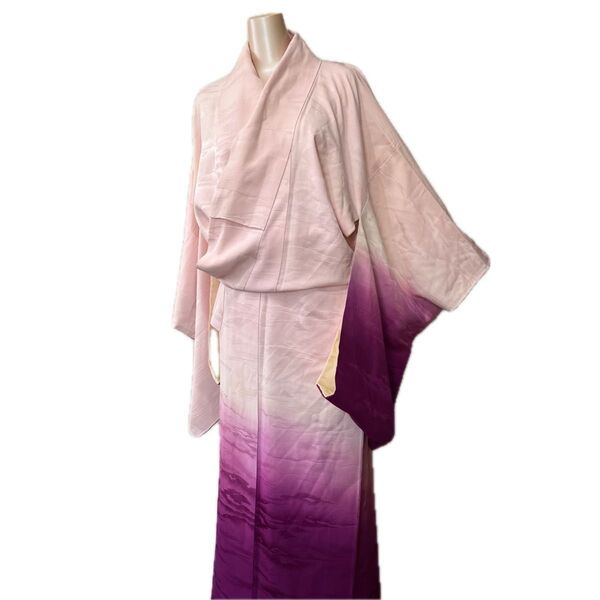正絹・薄紅〜紫のグラデーションが綺麗なつけさげです・裄65cm・丈152cm・後巾28cm・細身の方や思い切ってリメイクなどに