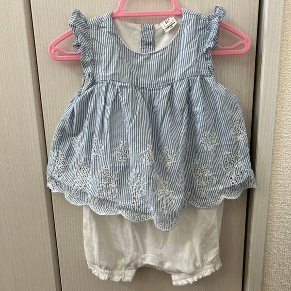 ベビーギャップ ロンパース 6-12 months 女の子